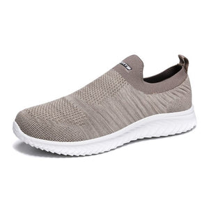 Sneakers Men Casual Lazy Shoes Comfortable Flyknit Slip On Shoes Men Lightweight Couple Sock Sneakers Footwear Tenis Masculino